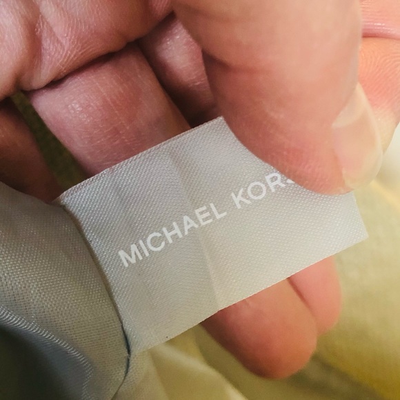 Michael Kors tan tote - Picture 7 of 7